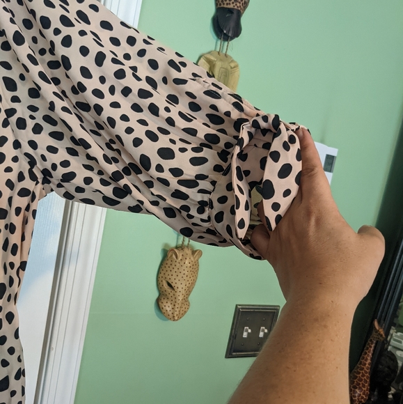 Ellos blouse, light pink leopard print, size 14(xl) - Picture 3 of 3